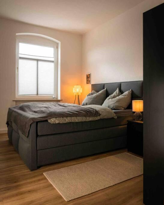 Ferienwohnung Bali Style Mit High Speed Wlan Und Gratis Parkplatz Gera Zewnętrze zdjęcie