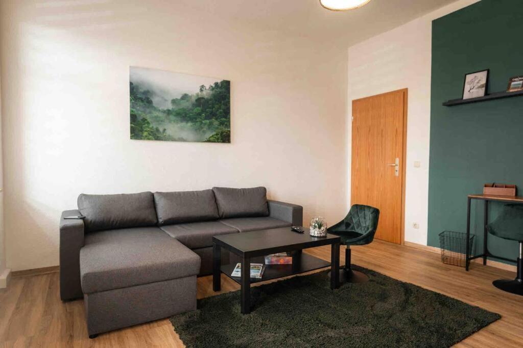 Ferienwohnung Bali Style Mit High Speed Wlan Und Gratis Parkplatz Gera Zewnętrze zdjęcie