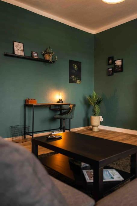 Ferienwohnung Bali Style Mit High Speed Wlan Und Gratis Parkplatz Gera Zewnętrze zdjęcie